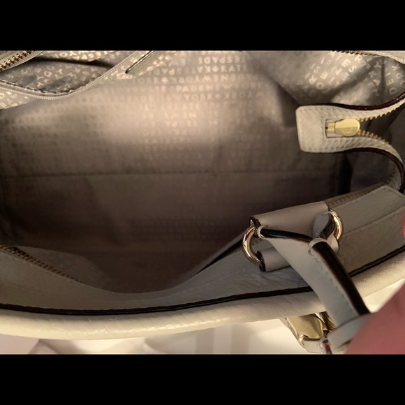 Beautiful slightly used leather Kate spade purse.. - Picture 1 of 3